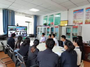 东升国际官网  收看“党课开讲啦”专题节目